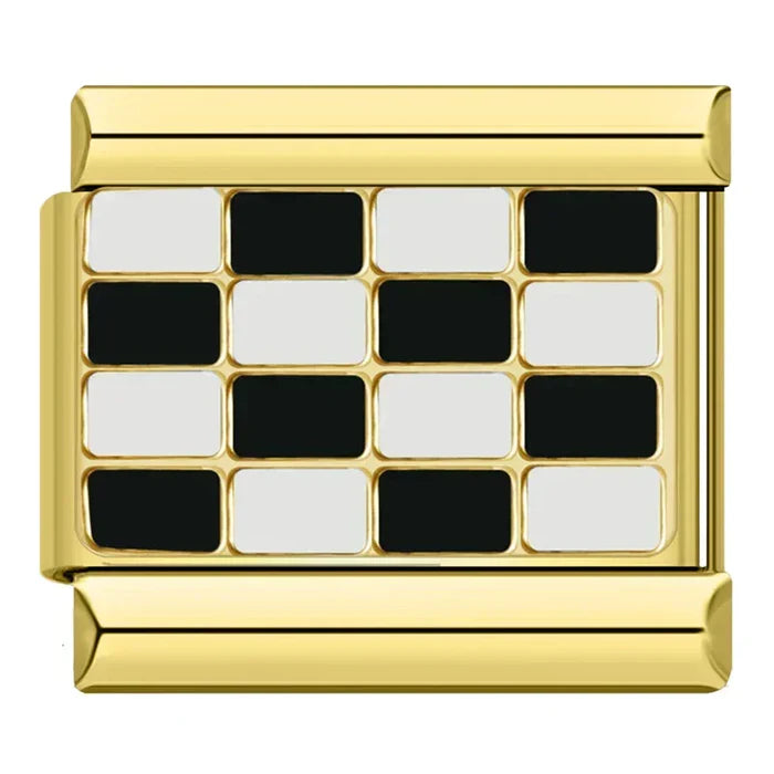 Charm dorado bandera